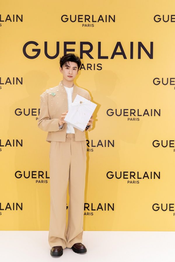 6389250908800081516148800